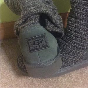 NEVER WORN grey knitted Ugg boots